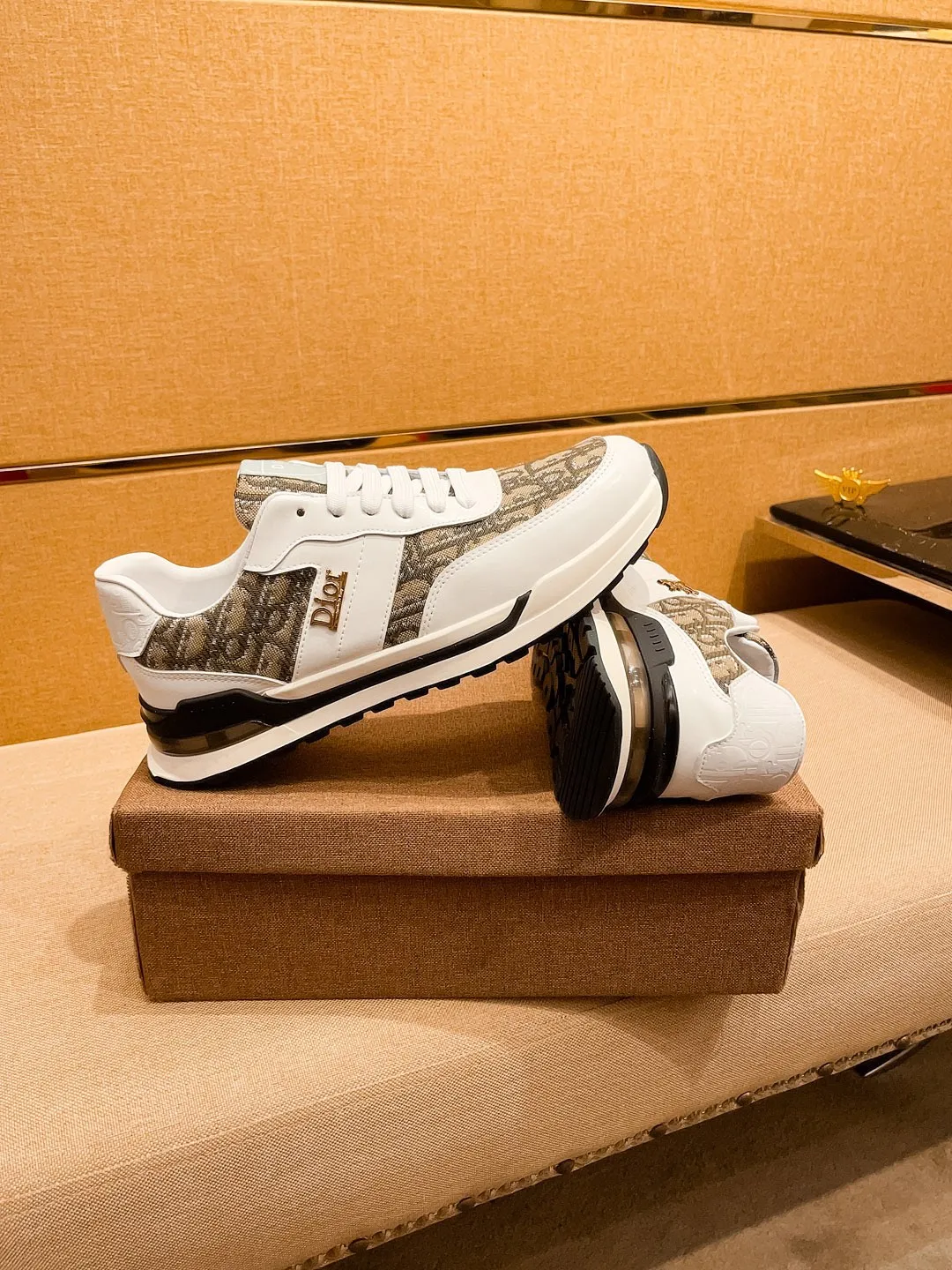 Men's shoes💰 420💰🔥【Dior】High-end brand of men's shoes official website 1:1 latest masterpiece: the upper is made of Italian imported first-layer cowhide, comfortable and breathable lining➕original non-slip and wear-resistant outsole🔥, making walking more convenient and comfortable! An exclusive new model, a stunning work, a beautiful 1:1 replica [color] compared to the official quality! Create a fashionable personality to set off your uniqueness! A must-have for trendy men! Classic 🔥Size: 38-44 Color: 🔥Multiple colors available